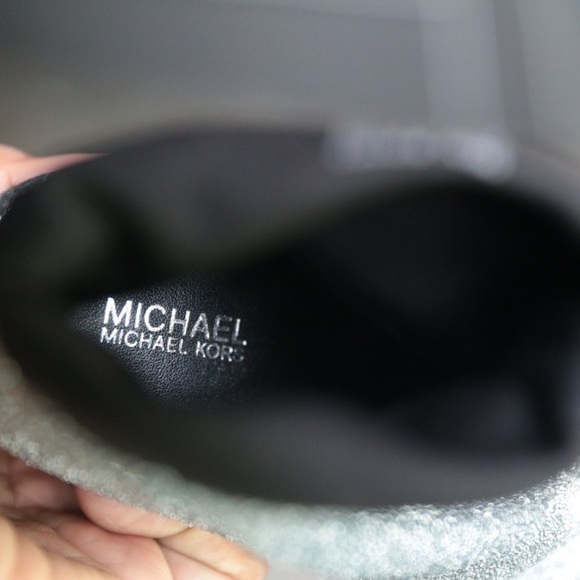 Michael Kors Mandy Sock Glitter Stretch-Knit Ankle Booties Size 8.5 Y2K  Silver - Picture 5 of 10